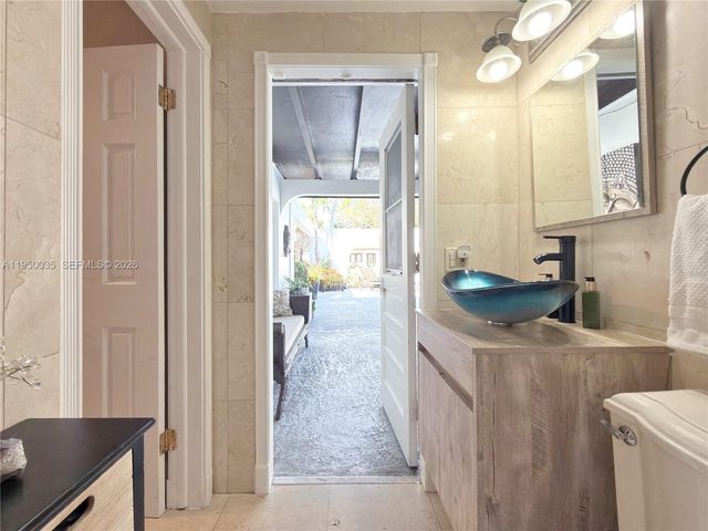 7925 SW 124th St, Pinecrest, FL 33156