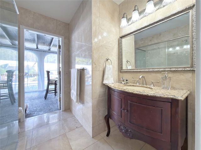 7925 SW 124th St, Pinecrest, FL 33156