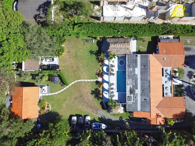 7925 SW 124th St, Pinecrest, FL 33156