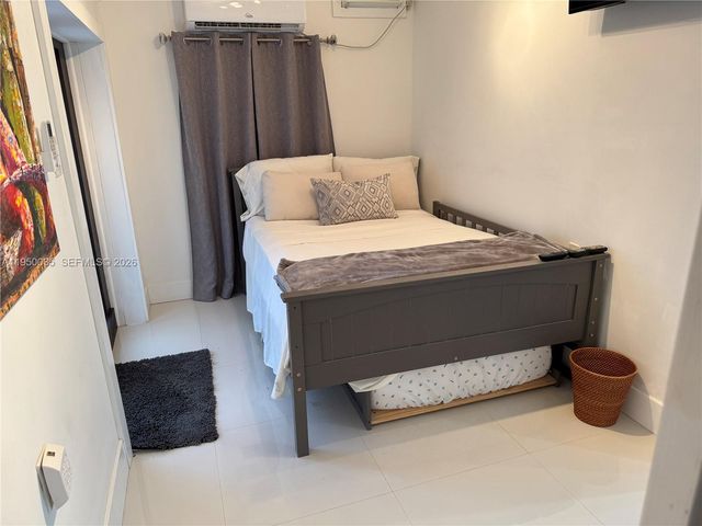 7925 SW 124th St, Pinecrest, FL 33156