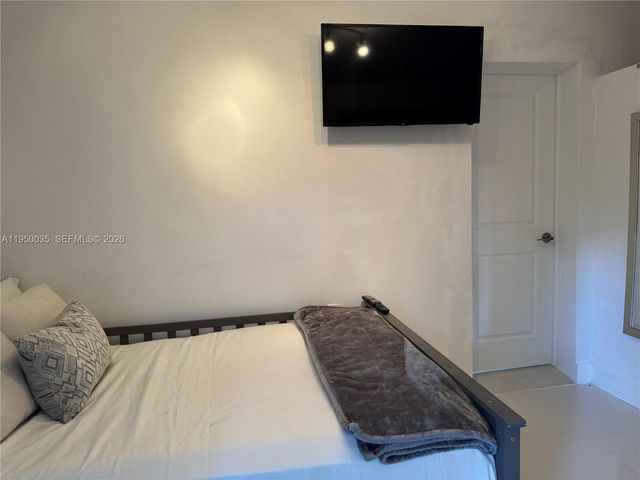 7925 SW 124th St, Pinecrest, FL 33156