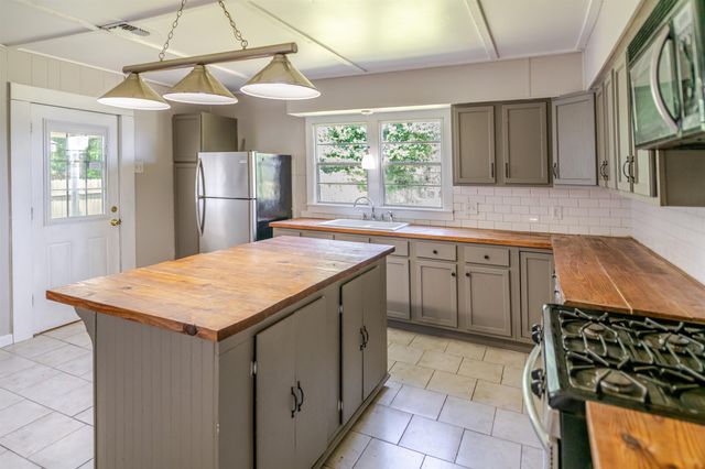 305 Patterson St, Houma, LA 70363