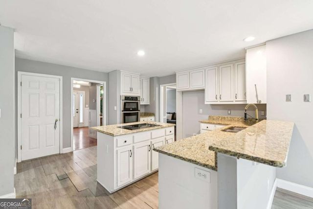 531 Shyrewood Drive, Lawrenceville, GA 30043