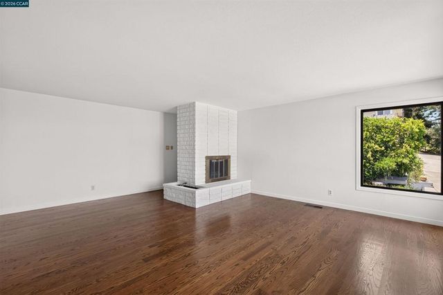 1348 Paloma Ave, Belmont, CA 94002