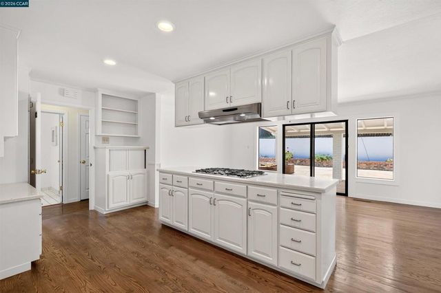 1348 Paloma Ave, Belmont, CA 94002