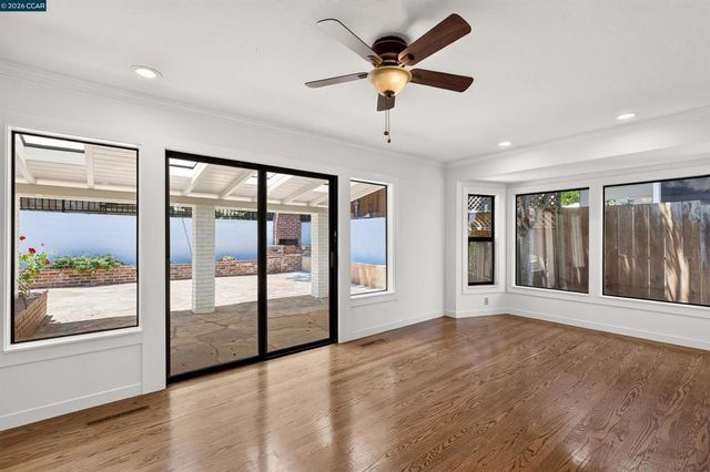 1348 Paloma Ave, Belmont, CA 94002