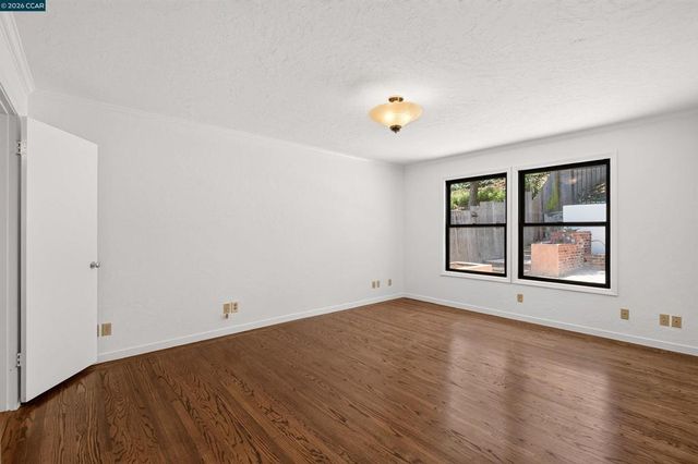 1348 Paloma Ave, Belmont, CA 94002