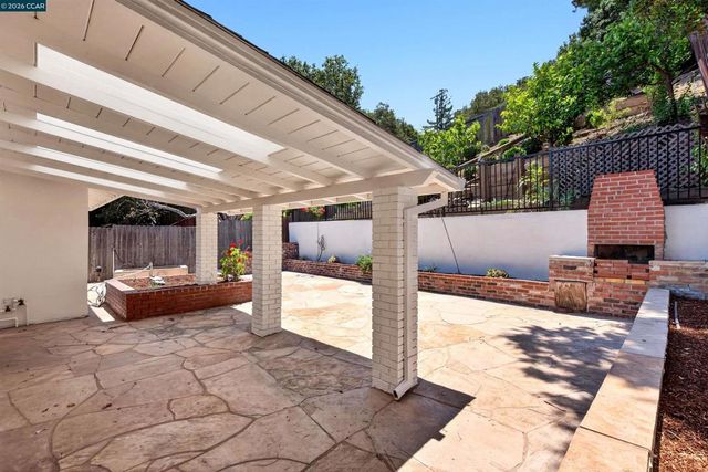 1348 Paloma Ave, Belmont, CA 94002