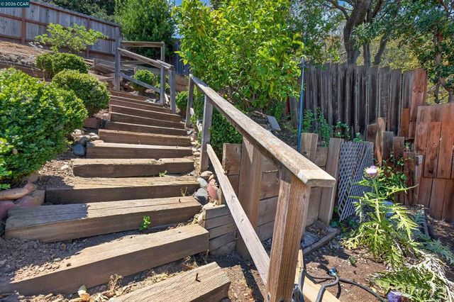 1348 Paloma Ave, Belmont, CA 94002