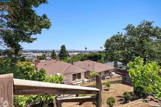 1348 Paloma Ave, Belmont, CA 94002
