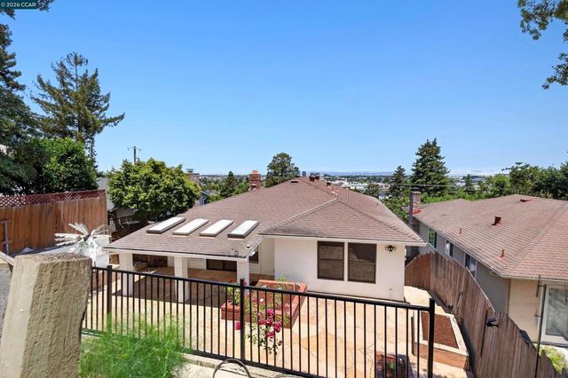 1348 Paloma Ave, Belmont, CA 94002