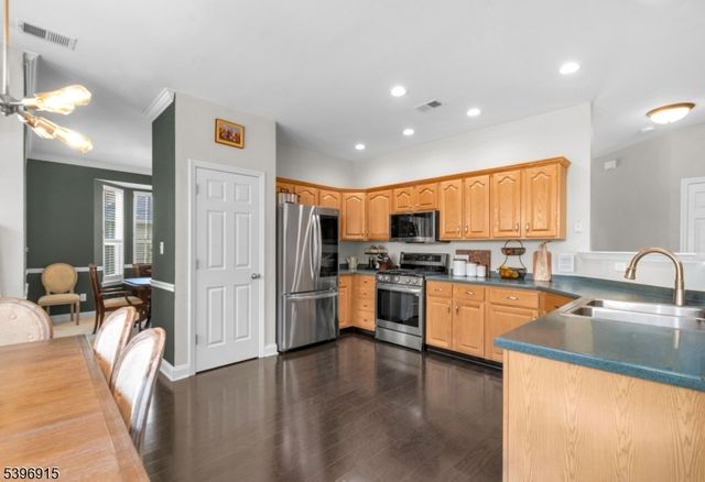 1 Captains Woods Rd, Readington Twp., NJ 08889