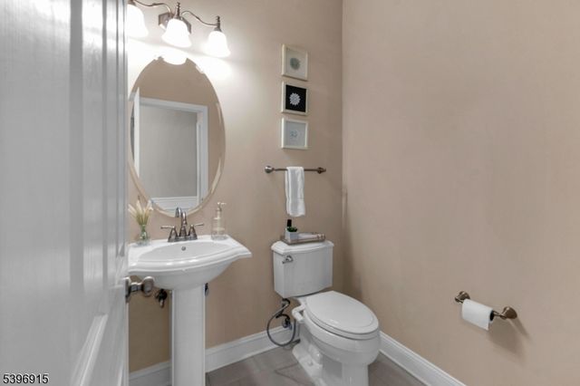 1 Captains Woods Rd, Readington Twp., NJ 08889