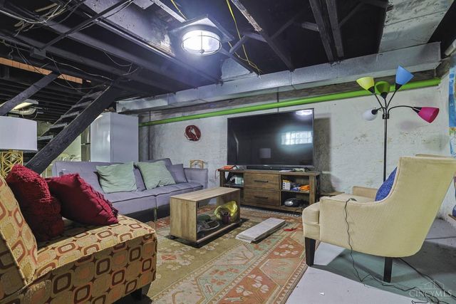 837 Dayton Street, Cincinnati, OH 45214