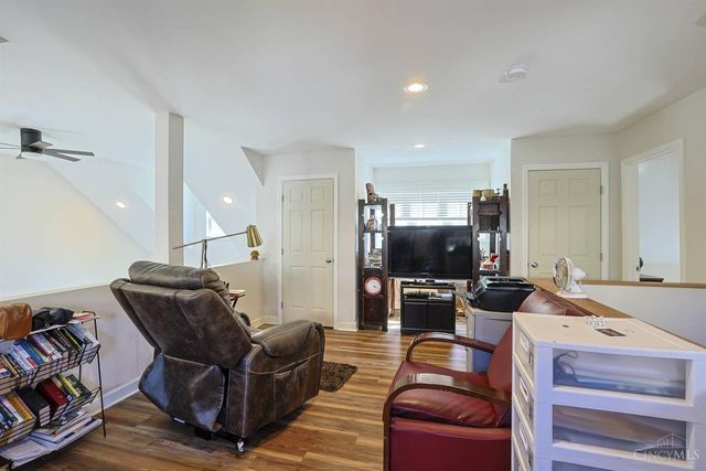 837 Dayton Street, Cincinnati, OH 45214