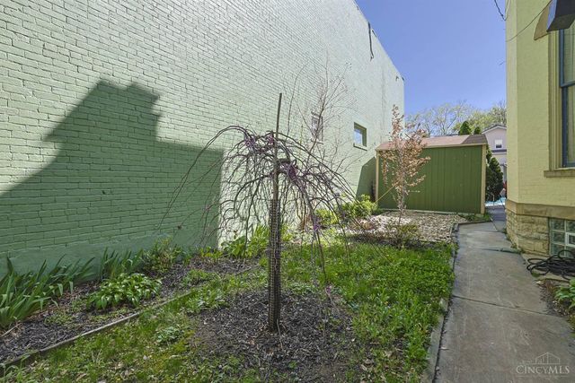 837 Dayton Street, Cincinnati, OH 45214