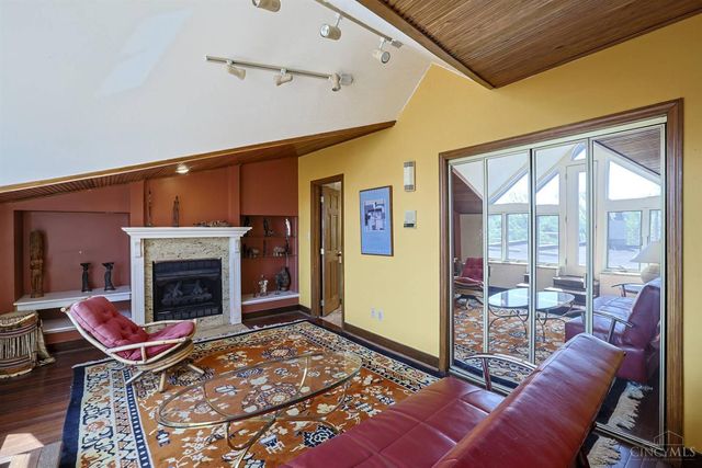 837 Dayton Street, Cincinnati, OH 45214