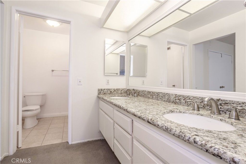 Image 11 of property listing at 583 Calle De Las Ovejas, Oak Park, CA 91377