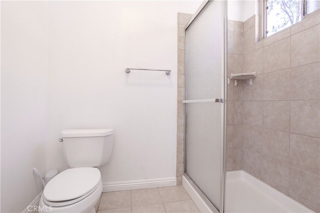 Image 13 of property listing at 583 Calle De Las Ovejas, Oak Park, CA 91377