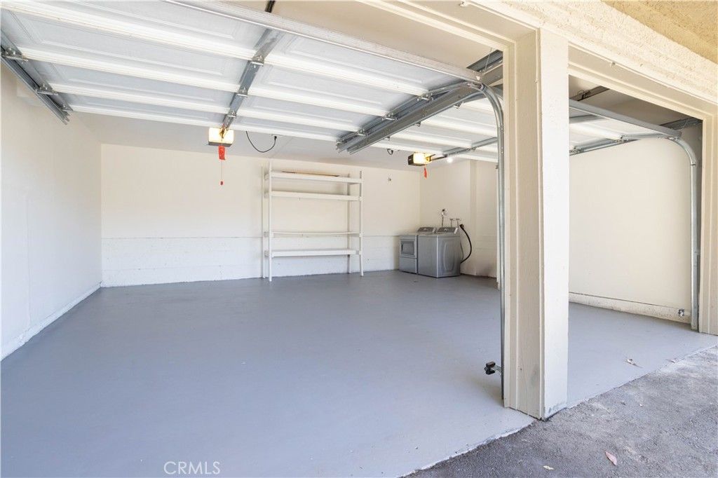 Image 19 of property listing at 583 Calle De Las Ovejas, Oak Park, CA 91377