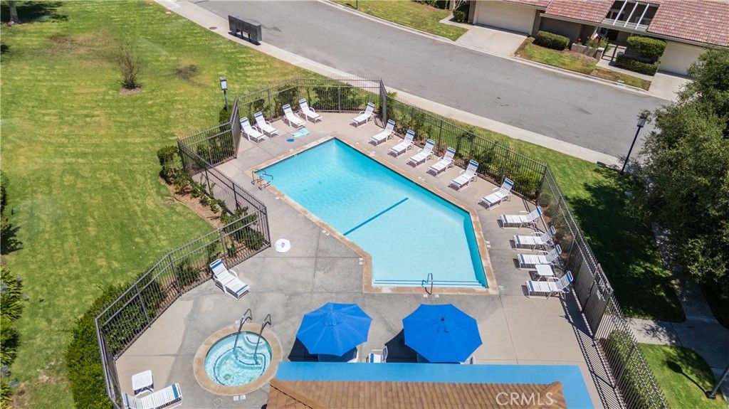 Image 23 of property listing at 583 Calle De Las Ovejas, Oak Park, CA 91377