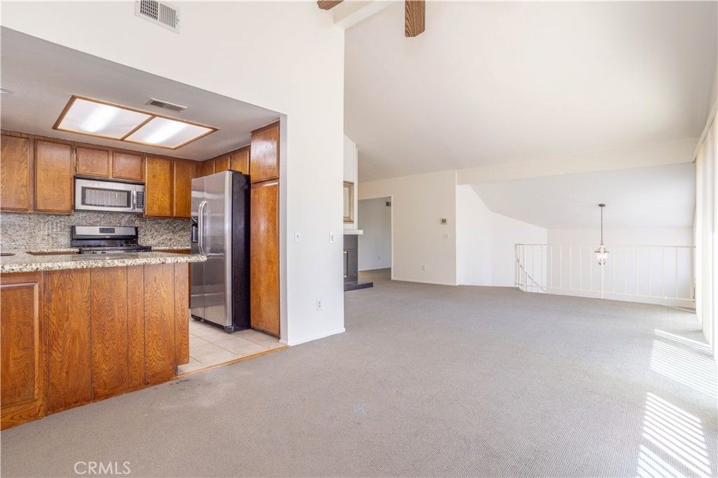 Image 31 of property listing at 583 Calle De Las Ovejas, Oak Park, CA 91377
