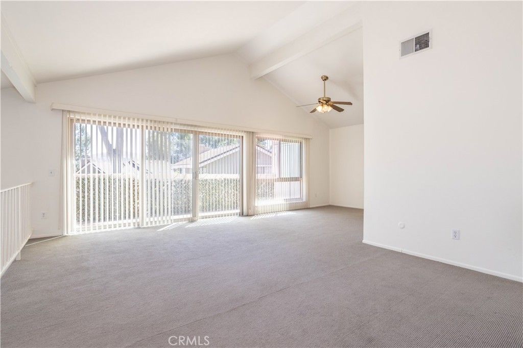 Image 32 of property listing at 583 Calle De Las Ovejas, Oak Park, CA 91377