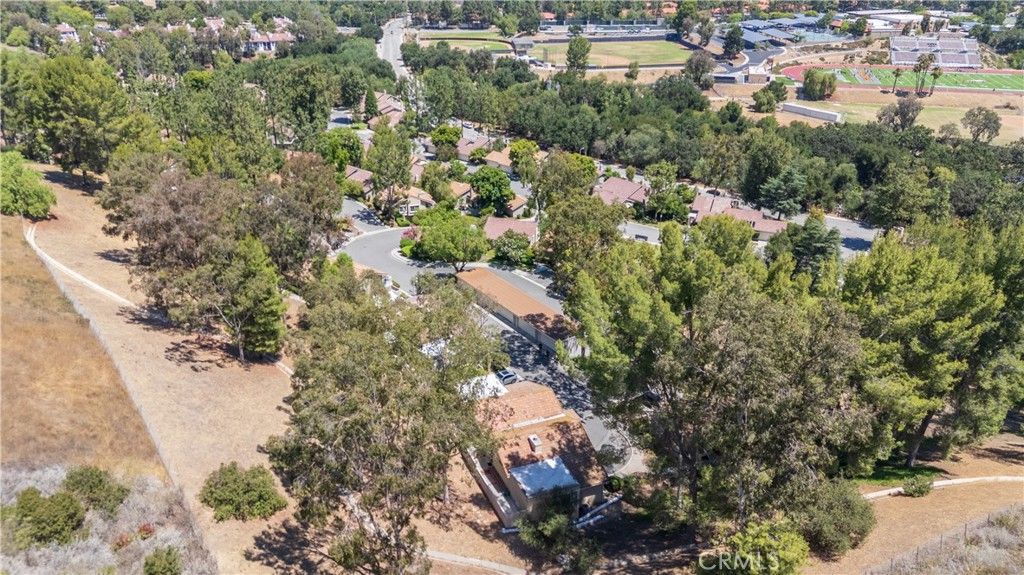 Image 36 of property listing at 583 Calle De Las Ovejas, Oak Park, CA 91377