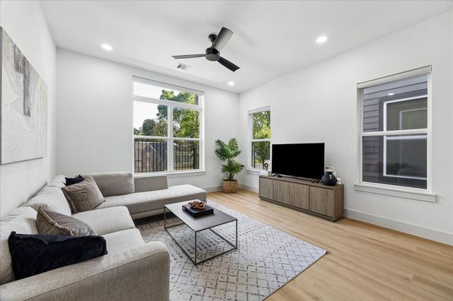 3411 Stonewall Street, Houston, TX 77020