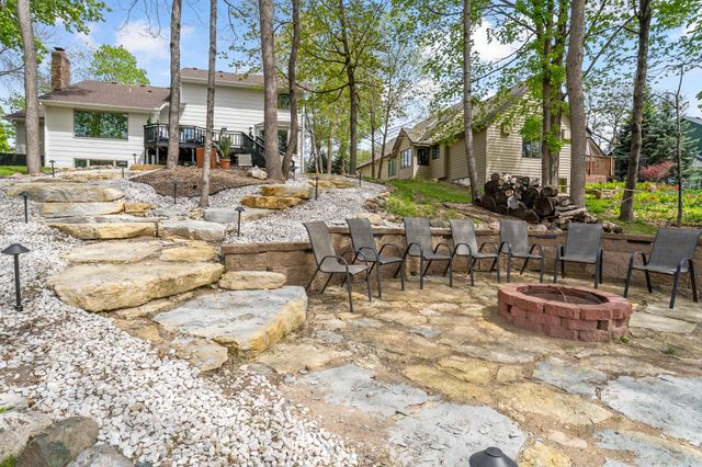 9421 Dallas Lane N, Maple Grove, MN 55369