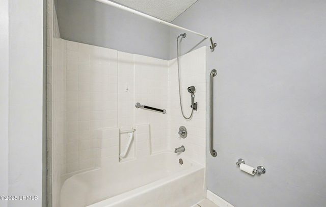 47 Avenue Of Oaks, St. Helena Island, SC 29920