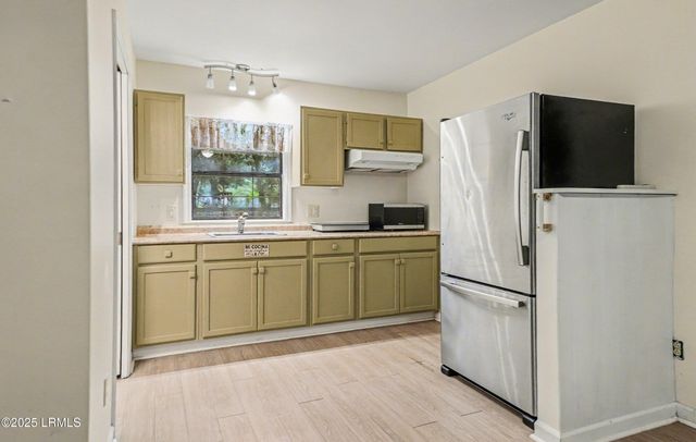 47 Avenue Of Oaks, St. Helena Island, SC 29920