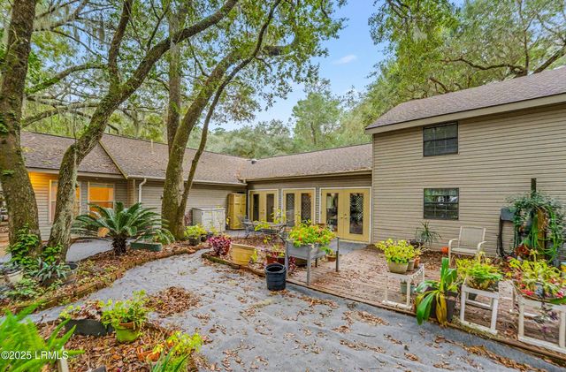 47 Avenue Of Oaks, St. Helena Island, SC 29920