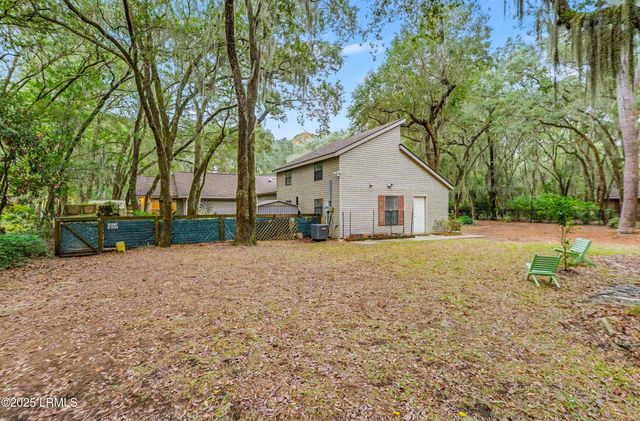 47 Avenue Of Oaks, St. Helena Island, SC 29920