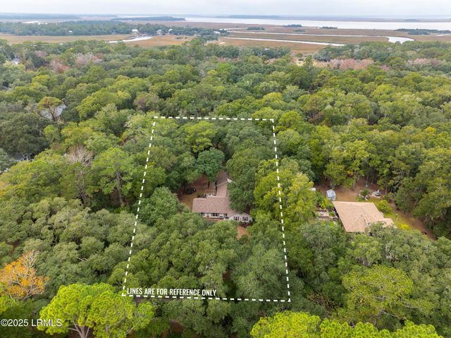 47 Avenue Of Oaks, St. Helena Island, SC 29920