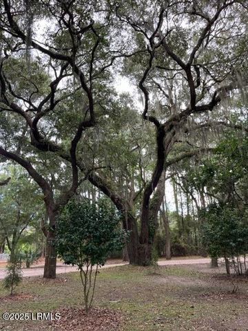 47 Avenue Of Oaks, St. Helena Island, SC 29920