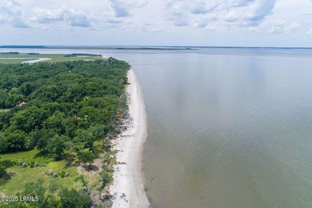 47 Avenue Of Oaks, St. Helena Island, SC 29920