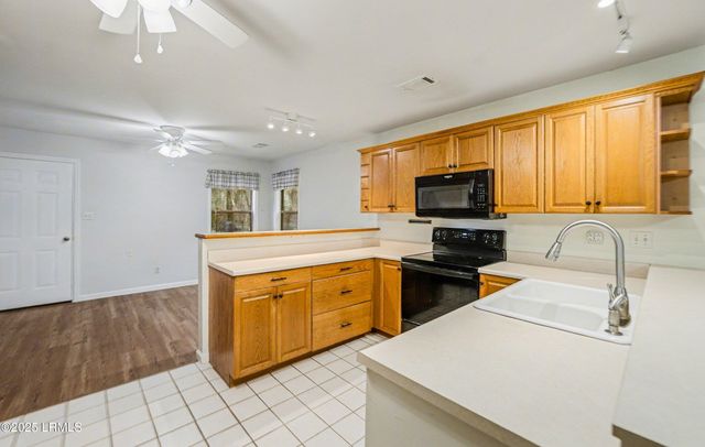 47 Avenue Of Oaks, St. Helena Island, SC 29920