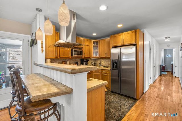 240 Valley Avenue, Bridgeport, CT 06606