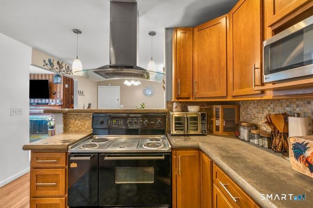 240 Valley Avenue, Bridgeport, CT 06606