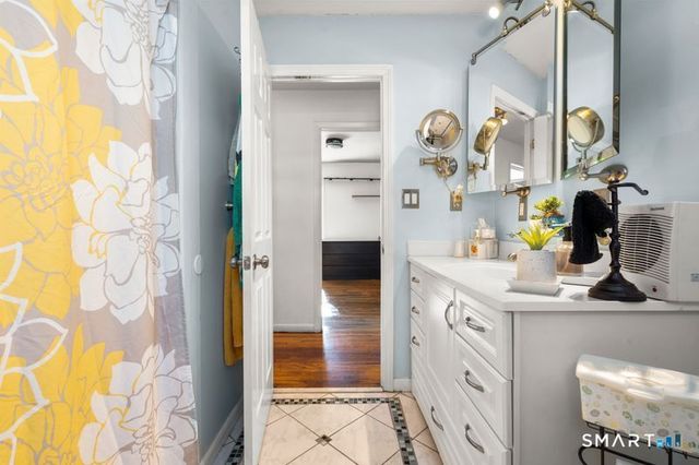 240 Valley Avenue, Bridgeport, CT 06606