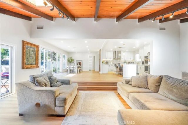 22612 Kittridge Street, West Hills, CA 91307