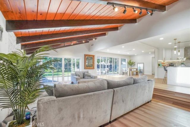 22612 Kittridge Street, West Hills, CA 91307