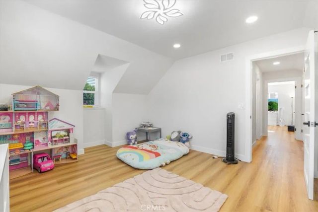 22612 Kittridge Street, West Hills, CA 91307