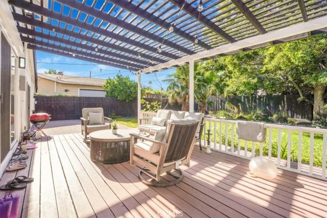 22612 Kittridge Street, West Hills, CA 91307
