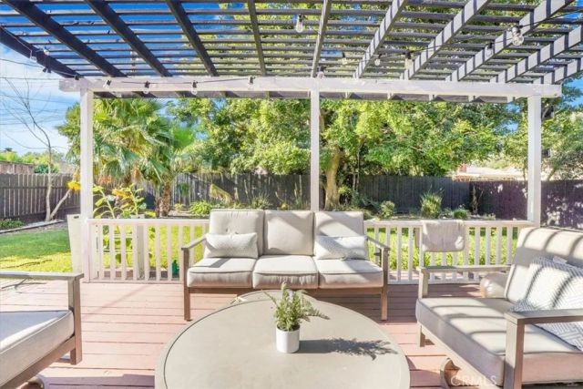 22612 Kittridge Street, West Hills, CA 91307