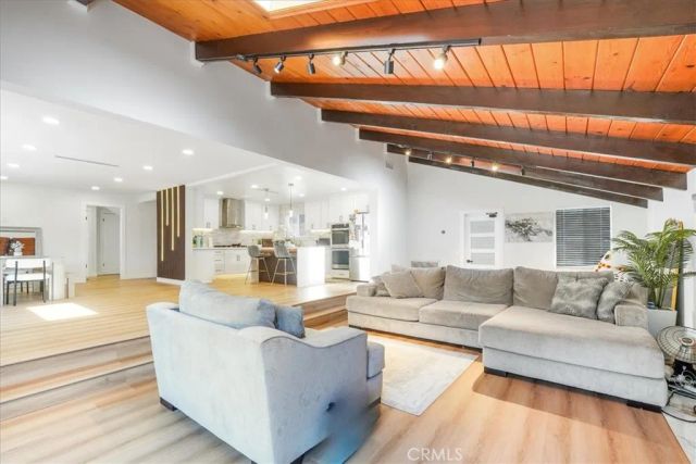22612 Kittridge Street, West Hills, CA 91307