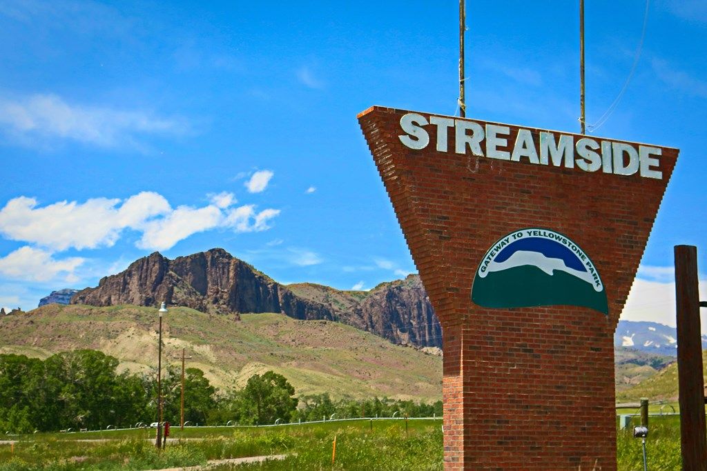 3656 North Fork Hwy, Cody, WY 82414 photo 4