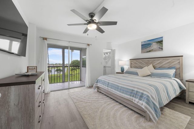 6936 Huntington Lane 302, Delray Beach, FL 33446