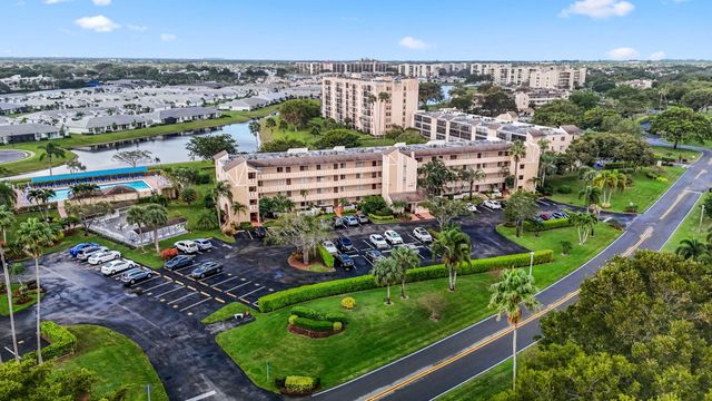 6936 Huntington Lane 302, Delray Beach, FL 33446